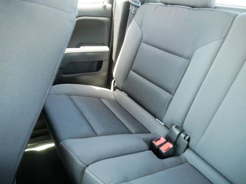 Used 2017 GMC Sierra 1500 SLE w/ SLE Value Package AWD/4WD image 12