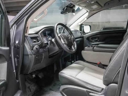 Used 2021 Nissan Titan S w/ S Utility Package image 18