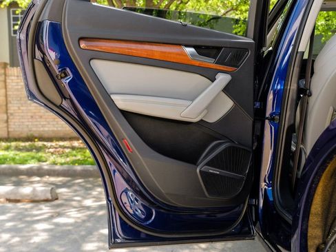 Used 2022 Audi Q5 2.0T Prestige w/ Prestige Package image 58