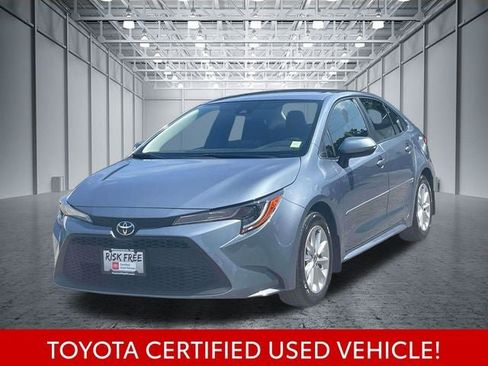 Certified 2022 Toyota Corolla LE w/ LE Convenience Package FWD image 4