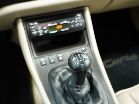 Used 1986 Porsche 944 Turbo image 38