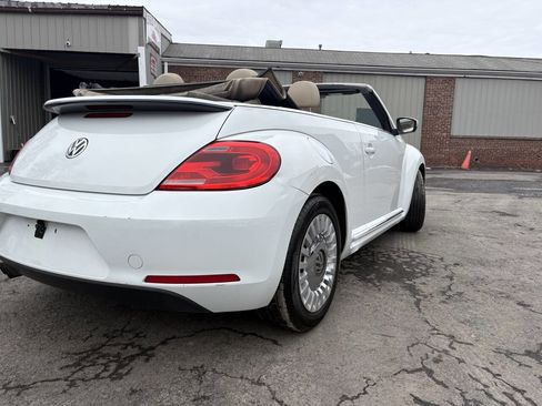 Used 2015 Volkswagen Beetle 1.8T image 6