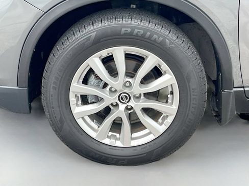 Used 2019 Nissan Rogue S w/ Special Edition Package AWD/4WD image 29