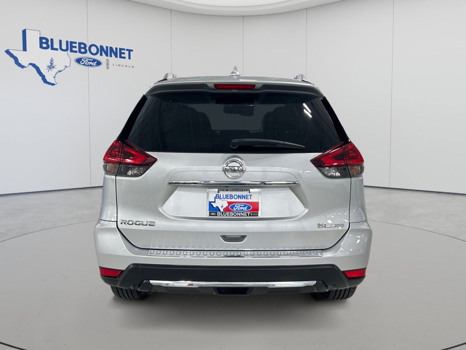 Used 2018 Nissan Rogue SL w/ Premium Package AWD/4WD image 6