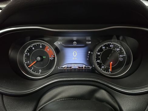 Used 2019 Jeep Cherokee Limited image 22