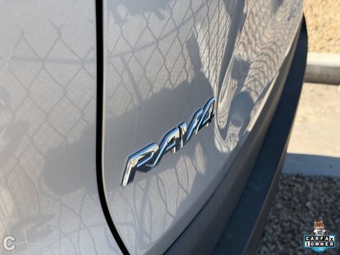 Used 2023 Toyota RAV4 XLE FWD image 17