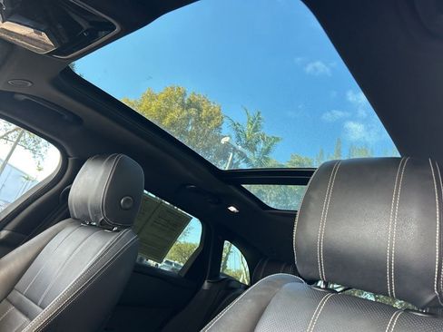 Used 2021 Land Rover Range Rover Velar S image 18