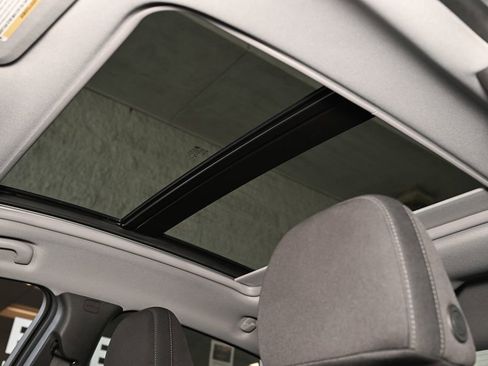 Used 2024 Chevrolet Malibu LT FWD image 22