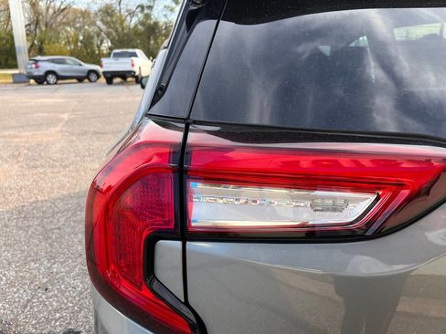 Used 2024 GMC Terrain SLE image 14