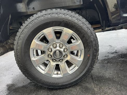 Used 2017 Ford F250 Platinum w/ Platinum Ultimate Package AWD/4WD image 14