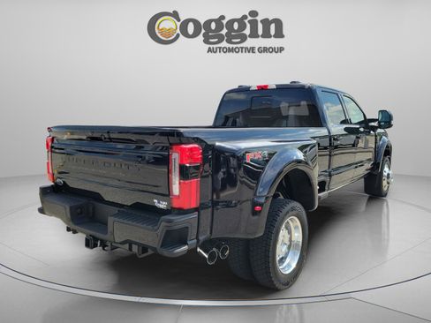 New 2026 Ford F450 Platinum w/ FX4 Off-Road Package AWD/4WD image 3