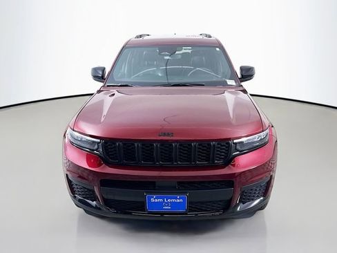 Used 2024 Jeep Grand Cherokee L Altitude image 2