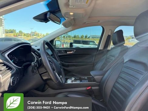 Used 2020 Ford Edge SEL w/ Cold Weather Package AWD/4WD image 7