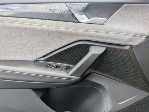Certified 2025 Volkswagen Tiguan S FWD image 25