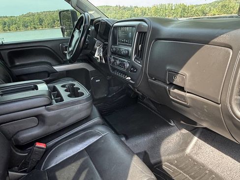 Used 2019 Chevrolet Silverado 2500 LTZ w/ Duramax Plus Package image 19
