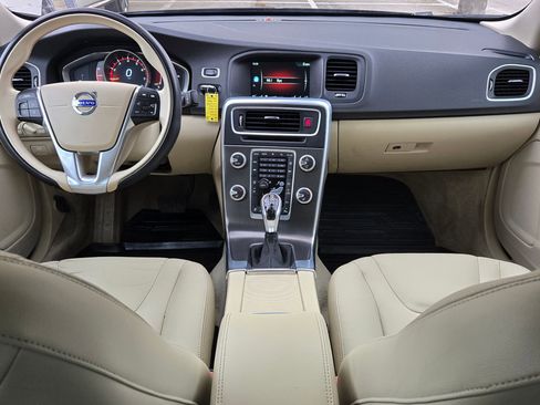 Used 2015 Volvo S60 T5 Premier image 16