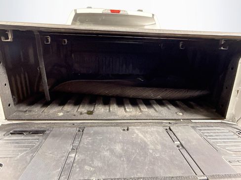 Used 2023 Ford F150 XLT w/ XTR Package image 33