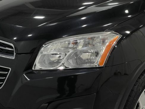 Used 2016 Chevrolet Trax LS image 31
