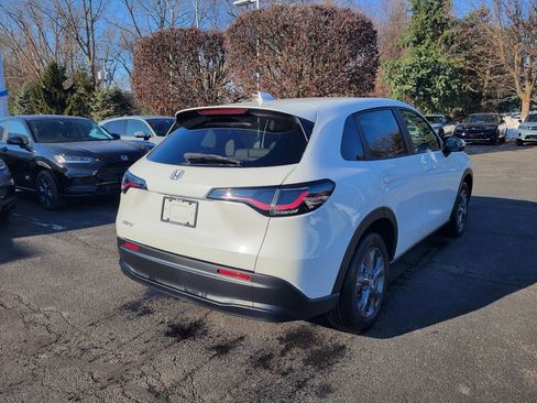 New 2026 Honda HR-V LX image 3