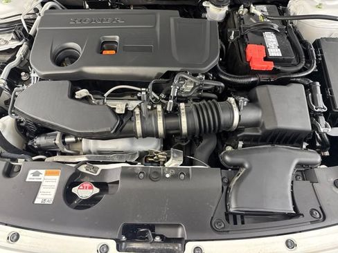 Used 2021 Honda Accord Touring image 19