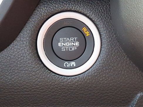 Certified 2022 RAM 1500 Big Horn image 25