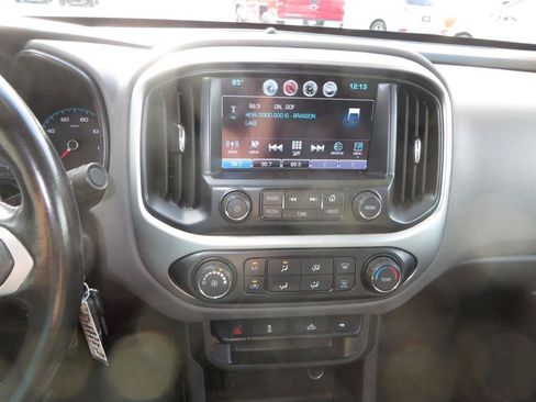Used 2017 Chevrolet Colorado LT w/ LT Convenience Package RWD image 19
