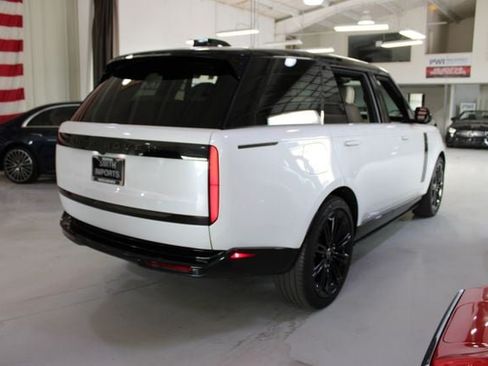 Used 2025 Land Rover Range Rover Long Wheelbase SE AWD/4WD image 42