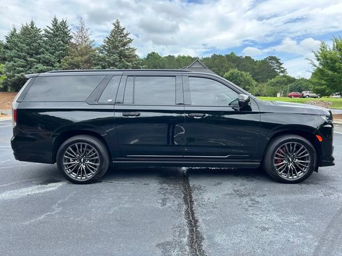 Used 2023 Cadillac Escalade ESV V AWD/4WD image 28
