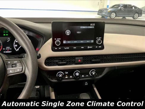Used 2025 Honda HR-V LX image 5