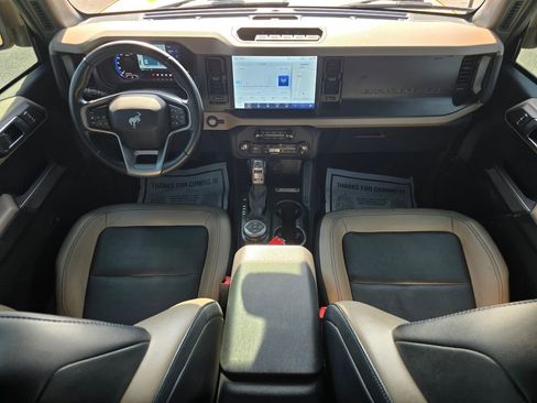 Used 2022 Ford Bronco Wildtrak image 25