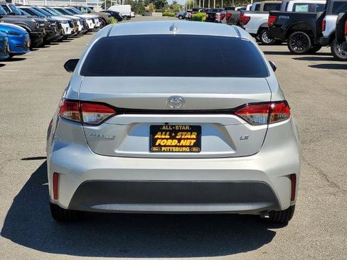 Used 2023 Toyota Corolla LE FWD image 5