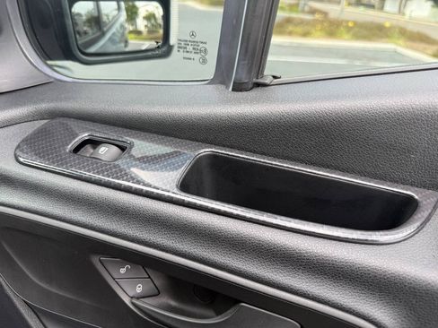 Used 2022 Mercedes-Benz Sprinter 2500 image 16