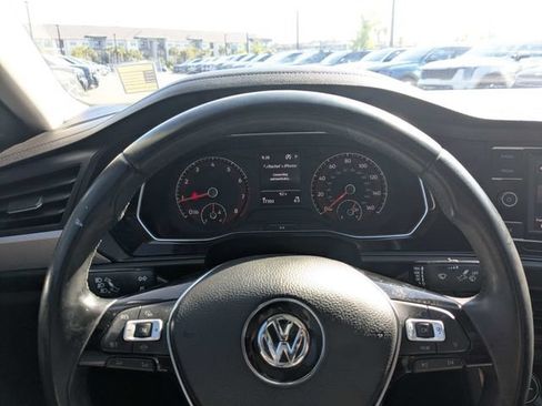 Used 2019 Volkswagen Jetta SE FWD image 26