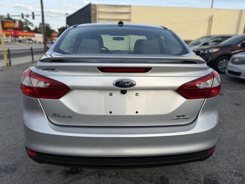 Used 2014 Ford Focus SE image 6