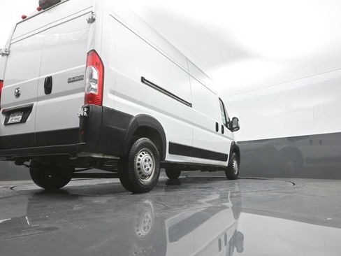 Used 2025 RAM ProMaster 2500 w/ Convenience Group FWD image 39