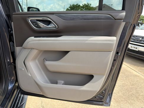 Used 2023 GMC Yukon XL SLT RWD image 33