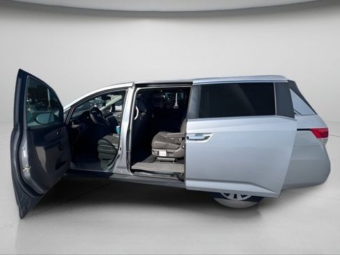Used 2016 Honda Odyssey EX-L image 13