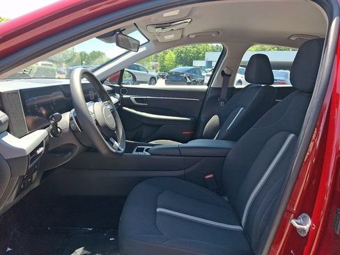 Used 2025 Hyundai Sonata SEL FWD image 15