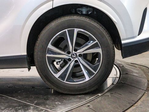 Used 2025 Lexus RX 350 FWD w/ Accessory Package image 10