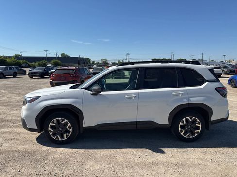 Used 2026 Subaru Forester Premium AWD/4WD image 12