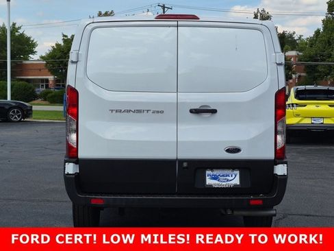 Certified 2025 Ford Transit 250 Low Roof w/ Exterior Upgrade Package RWD image 5