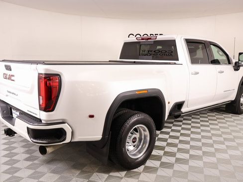 Used 2021 GMC Sierra 3500 Denali w/ Denali Ultimate Package image 21