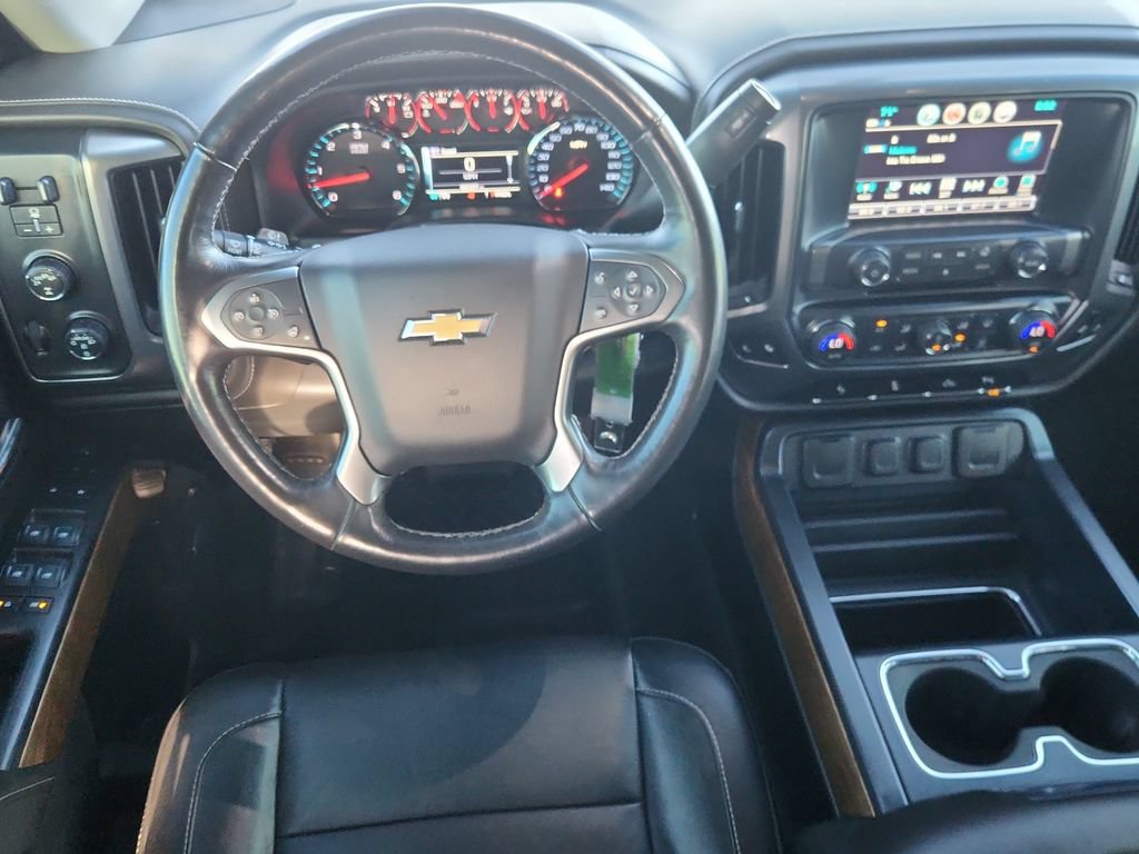 Used 2018 Chevrolet Silverado 1500 LTZ w/ LTZ Plus Package AWD/4WD image 10