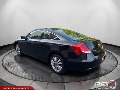 Used 2011 Honda Accord LX-S image 3