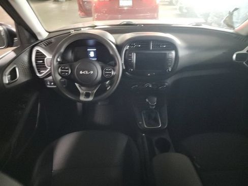 Certified 2025 Kia Soul LX FWD image 5