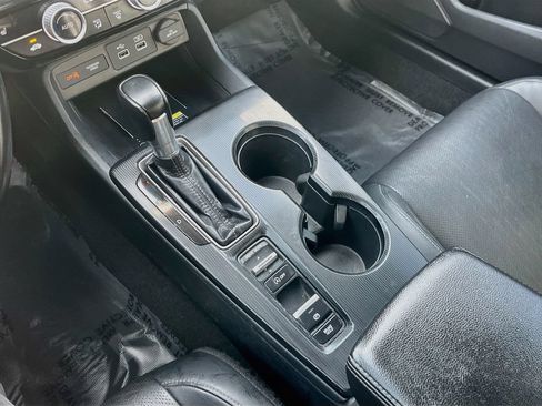 Used 2022 Honda Civic Sport Touring image 17