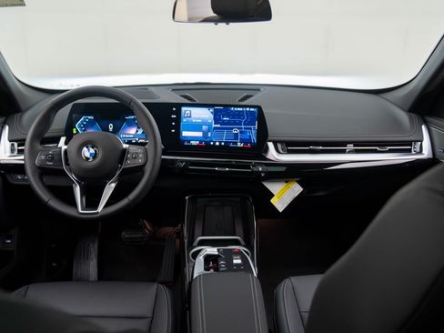 New 2026 BMW X1 xDrive28i w/ Technology Package AWD/4WD image 10