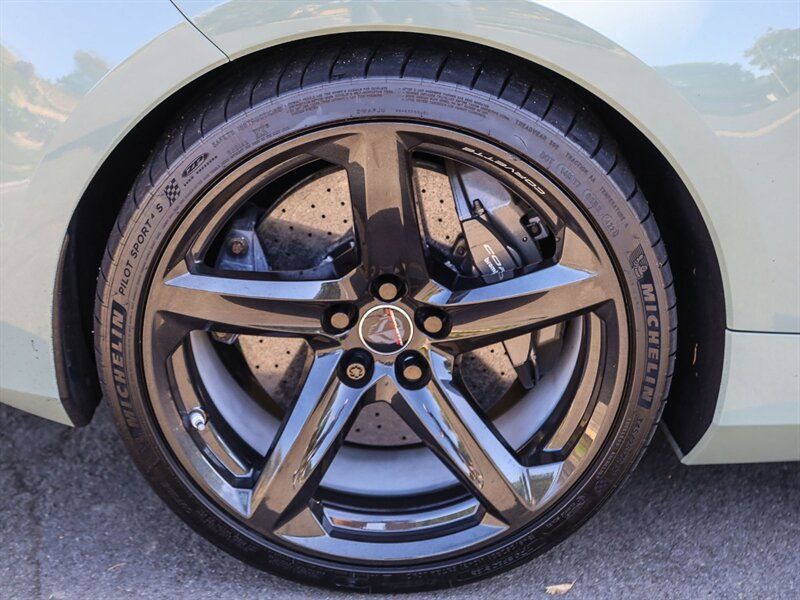 Used 2024 Chevrolet Corvette Z06 RWD image 13