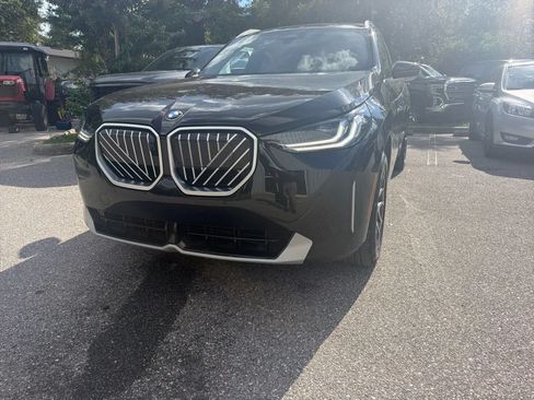 Used 2025 BMW X3 xDrive30i AWD/4WD image 3