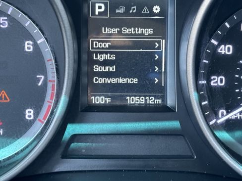 Used 2018 Hyundai Santa Fe Sport w/ Cargo Package AWD/4WD image 30